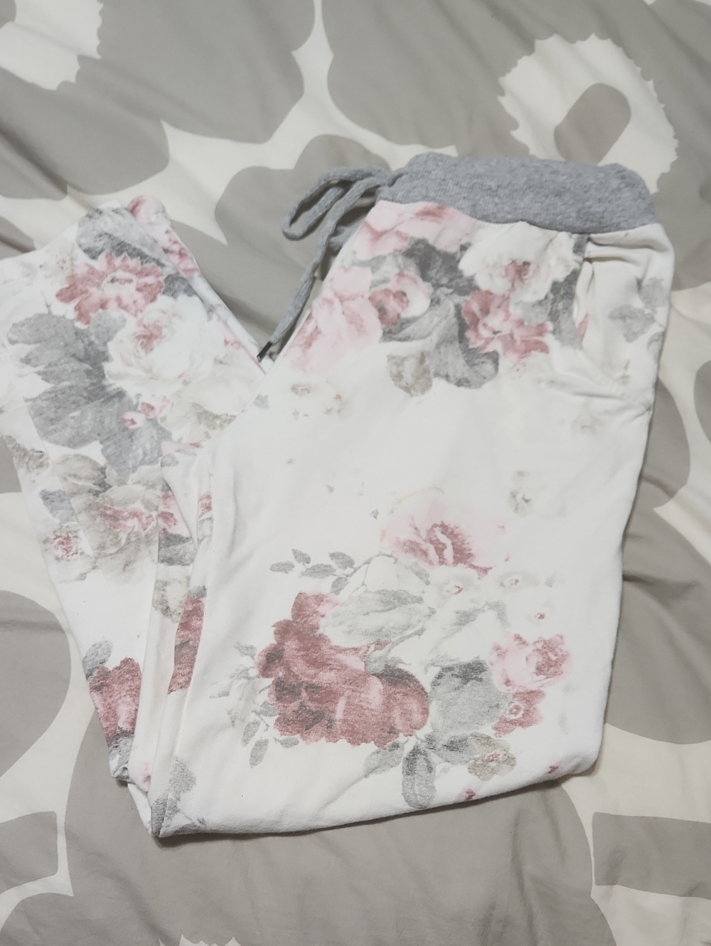 Floral Ladies Jogging Pants - Picture 3 of 4
